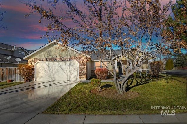 1498 E Grand Canyon St, Meridian, ID 83642 | Estately 🧡 | MLS# 98933368