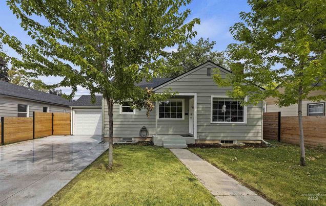 622 S Pearl St Boise, ID House Sold - Photo 1 of 26. Opens carousel modal