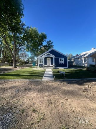 432 W Oregon Homedale, ID House Pending - Photo 1 of 13. Opens carousel modal