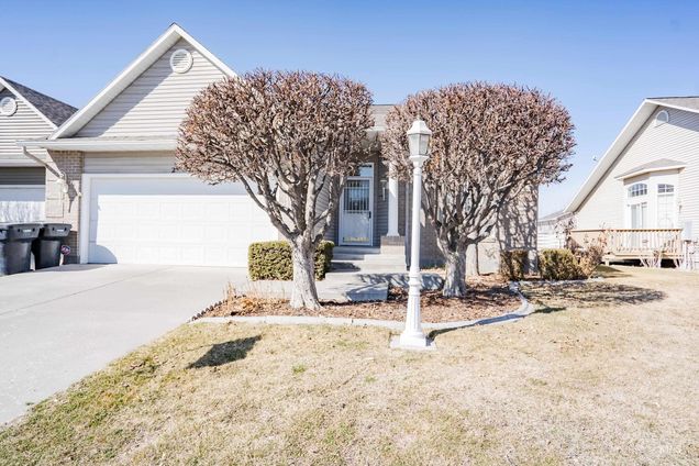 2400 Boardwalk Ct Burley, ID Townhouse Sold - Photo 1 of 26. Opens carousel modal