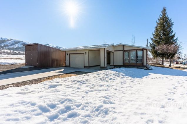 102 Circle Drive Council, ID House Sold - Photo 1 of 28. Opens carousel modal