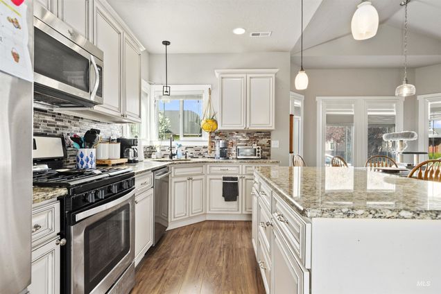 440 S Whisperwood Boise, ID Townhouse Active - Photo 1 of 22. Opens carousel modal
