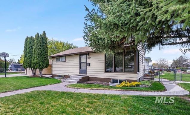 1037 Sunrise Blvd Twin Falls, ID House Sold - Photo 1 of 41. Opens carousel modal