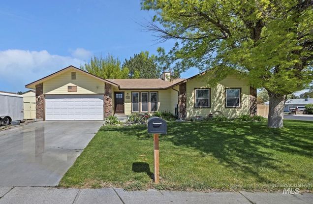 2581 Indian Trail Twin Falls, ID House Sold - Photo 1 of 33. Opens carousel modal