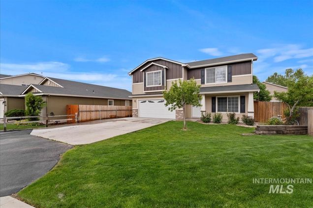 10028 W Lincroft St Boise, ID House Sold - Photo 1 of 39. Opens carousel modal