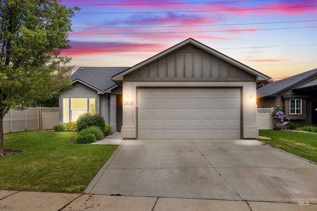 2928 W Los Flores Dr.