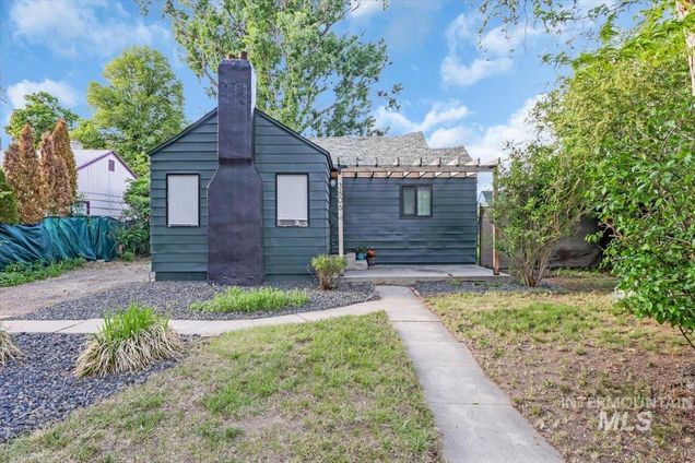 3806 W Albion St Boise, ID House Sold - Photo 1 of 47. Opens carousel modal