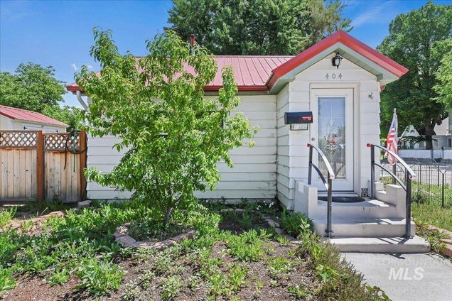 404 W 5th St Weiser, ID House Sold - Photo 1 of 20. Opens carousel modal