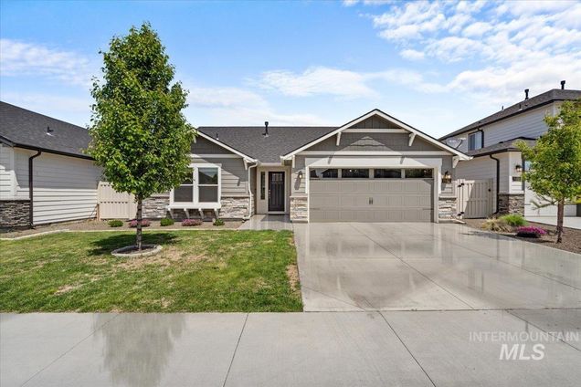 7682 W Itasco Dr. Boise, ID House Sold - Photo 1 of 35. Opens carousel modal
