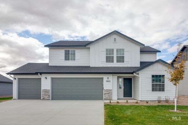 952 Morrow St Mountain Home, ID House Sold - Photo 1 of 23. Opens carousel modal