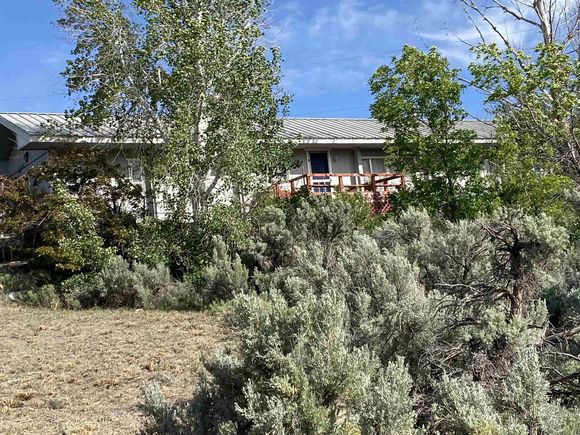 366 Lakeside Drive
