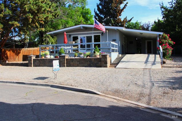 2041 Sunrise Circle