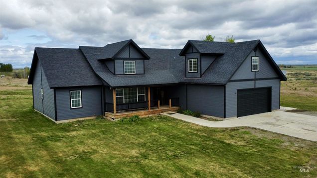 166 Eric Rd