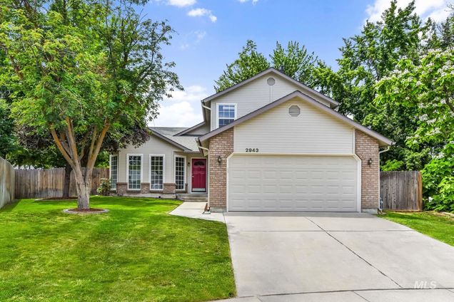 2943 S Zach Pl