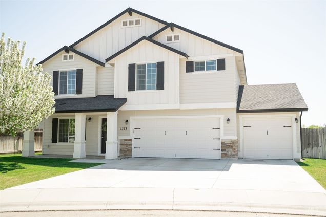 1265 NE Dusty Court Mountain Home, ID House Active - Photo 1 of 47. Opens carousel modal