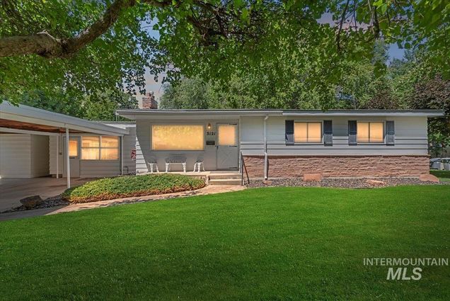 3121 N 30th Boise, ID House Active - Photo 1 of 35. Opens carousel modal