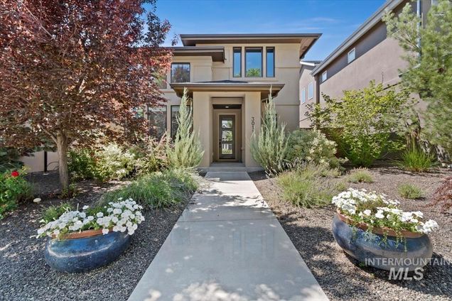 3011 S Brookridge Way