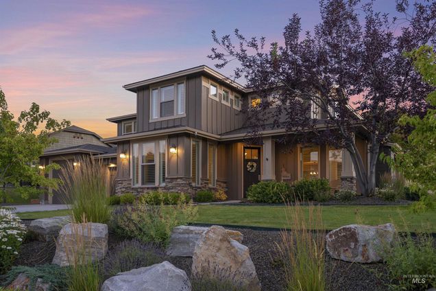 4589 W Deerpath Dr
