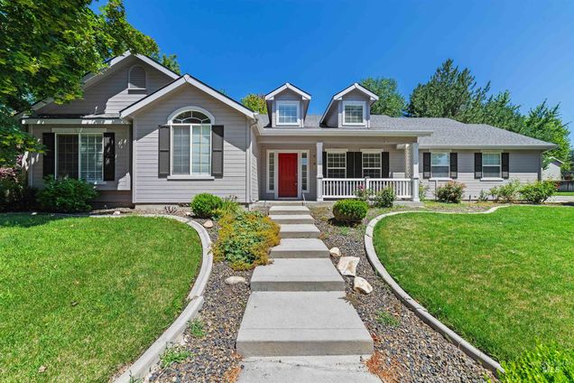 2552 E Brierfield Drive