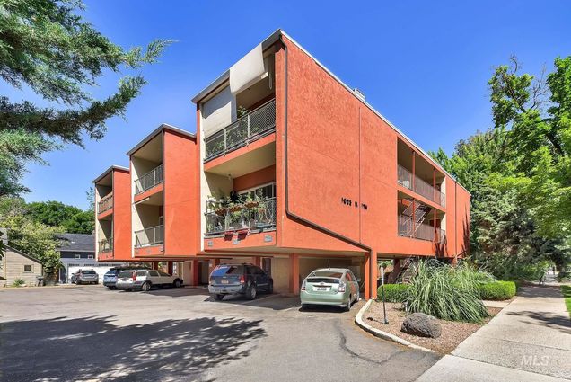 1005 N 9th St Unit 8