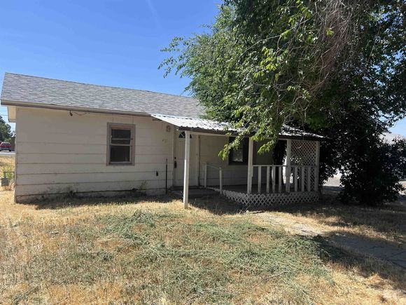 417 E Ave G Jerome, ID House Active - Photo 1 of 7. Opens carousel modal