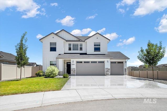 5770 N. Oakstone Ave Meridian, ID House Active - Photo 1 of 39. Opens carousel modal