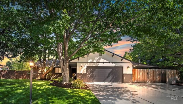10372 W Southerland Dr.