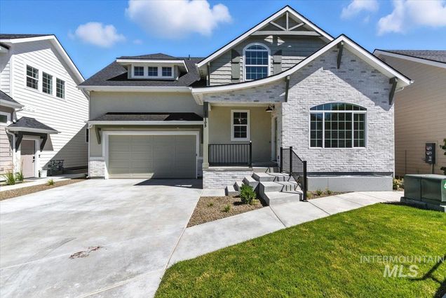 10105 W Mcmillan Rd & 10107 W. Mcmillan Rd Boise, ID House Active - Photo 1 of 30. Opens carousel modal