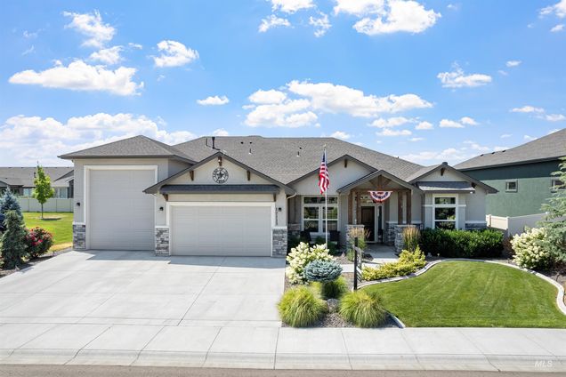 12115 W Craftsman St Star, ID House Active - Photo 1 of 33. Opens carousel modal