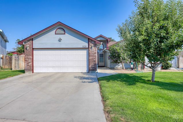 520 Massachusetts Court Nampa, ID House Active - Photo 1 of 36. Opens carousel modal