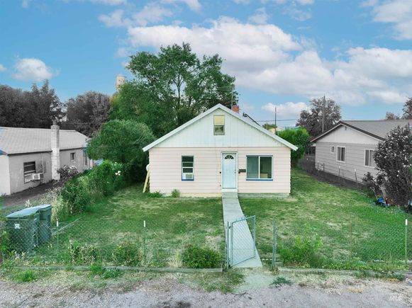 204 6th St Wilder, ID House Active - Photo 1 of 20. Opens carousel modal