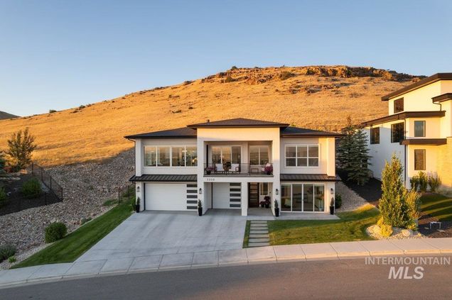 3508 E Asteroid Drive