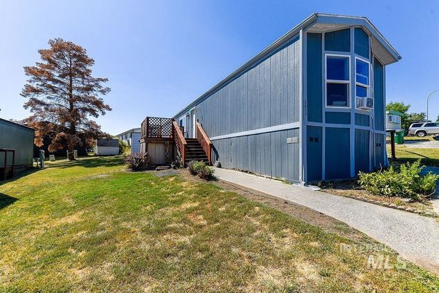 609 N Almon St Unit 3022 Moscow, ID House Active - Photo 1 of 25. Opens carousel modal