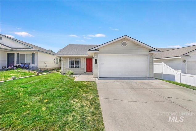 1122 Inca Drive Twin Falls, ID House Active - Photo 1 of 29. Opens carousel modal