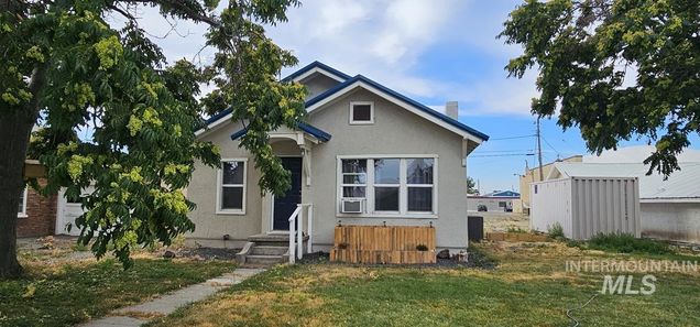 213 Ehrgood Ave