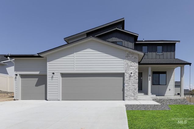 931 E Perjue Basin Dr