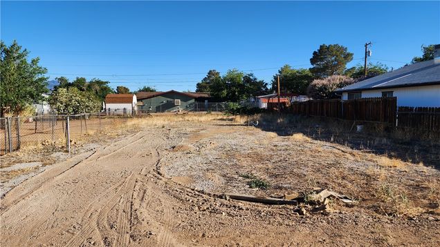 3158 E Suffock Avenue Kingman, AZ Plot of land Active - Photo 1 of 3. Opens carousel modal