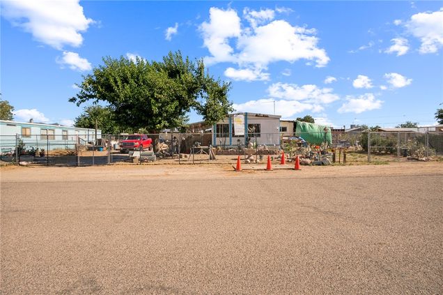 3202 E Ames Avenue Kingman, AZ House Active - Photo 1 of 1. Opens carousel modal