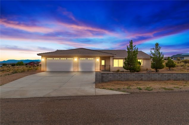 9318 N Broken Saddle Drive Kingman, AZ House Active - Photo 1 of 63. Opens carousel modal