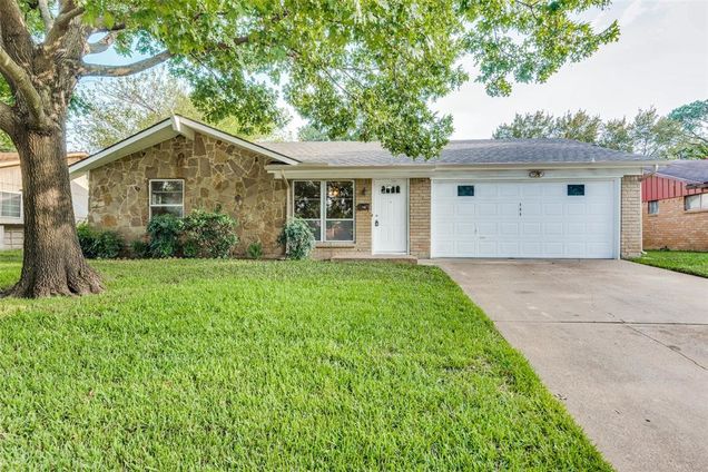 206 E Vilbig Street Irving, TX House Sold - Photo 1 of 1. Opens carousel modal