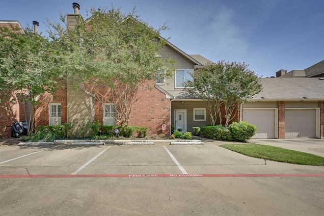 2505 Pinegrove Circle Arlington, TX Townhouse Sold - Photo 1 of 1. Opens carousel modal