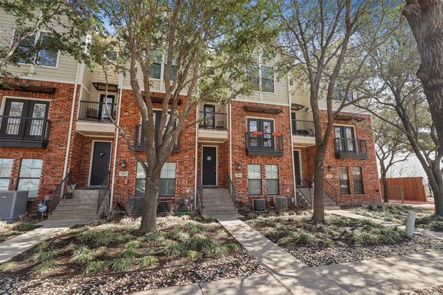 3813 Westridge Avenue Fort Worth, TX Townhouse Sold - Photo 1 of 1. Opens carousel modal