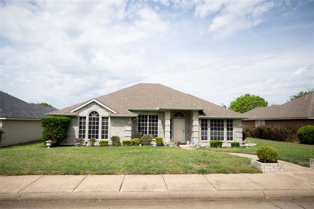 513 Wendy Lane DeSoto, TX House Sold - Photo 1 of 1. Opens carousel modal