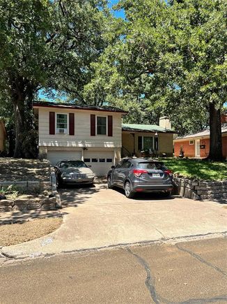 225 E Vilbig Street Irving, TX House Sold - Photo 1 of 1. Opens carousel modal