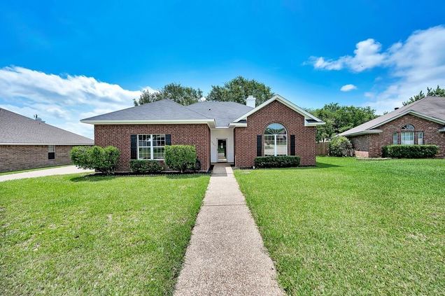 1057 Dane Drive Hewitt, TX House Sold - Photo 1 of 1. Opens carousel modal
