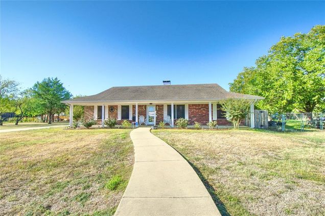 165 Elmwood Drive Woodway, TX House Sold - Photo 1 of 1. Opens carousel modal