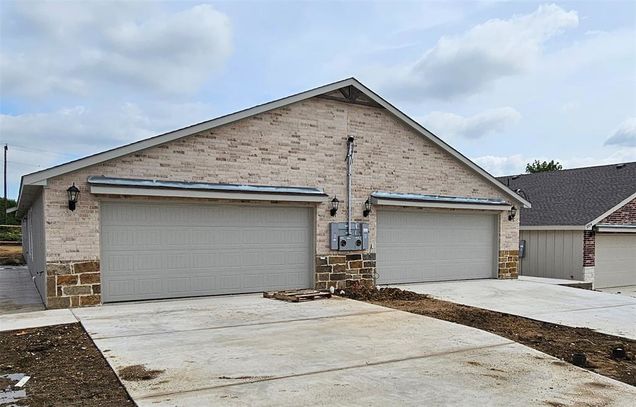 2316 2318 Dalworth Street Grand Prairie, TX Multifamily Sold - Photo 1 of 1. Opens carousel modal