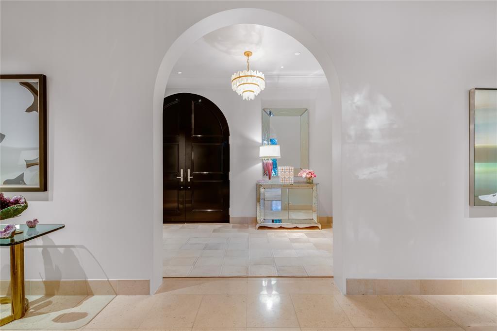 2801 Turtle Creek Blvd Unit 2E