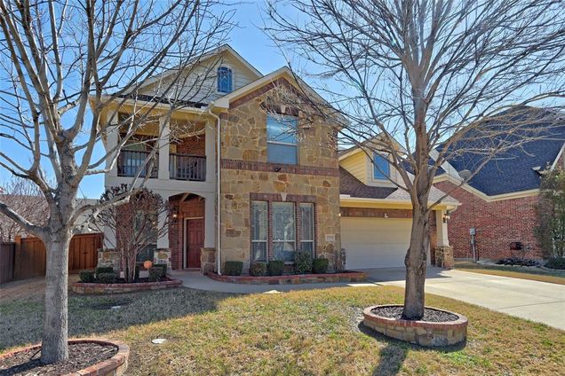 2715 Explorador Grand Prairie, TX House Contingent - Photo 1 of 37. Opens carousel modal