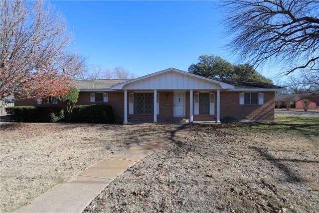 608 S Tyler Street McGregor, TX House Sold - Photo 1 of 1. Opens carousel modal